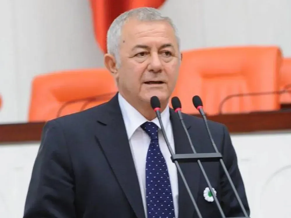 İZSİAD seçimlerini tamamladı... Yeni başkan Alaattin Yüksel