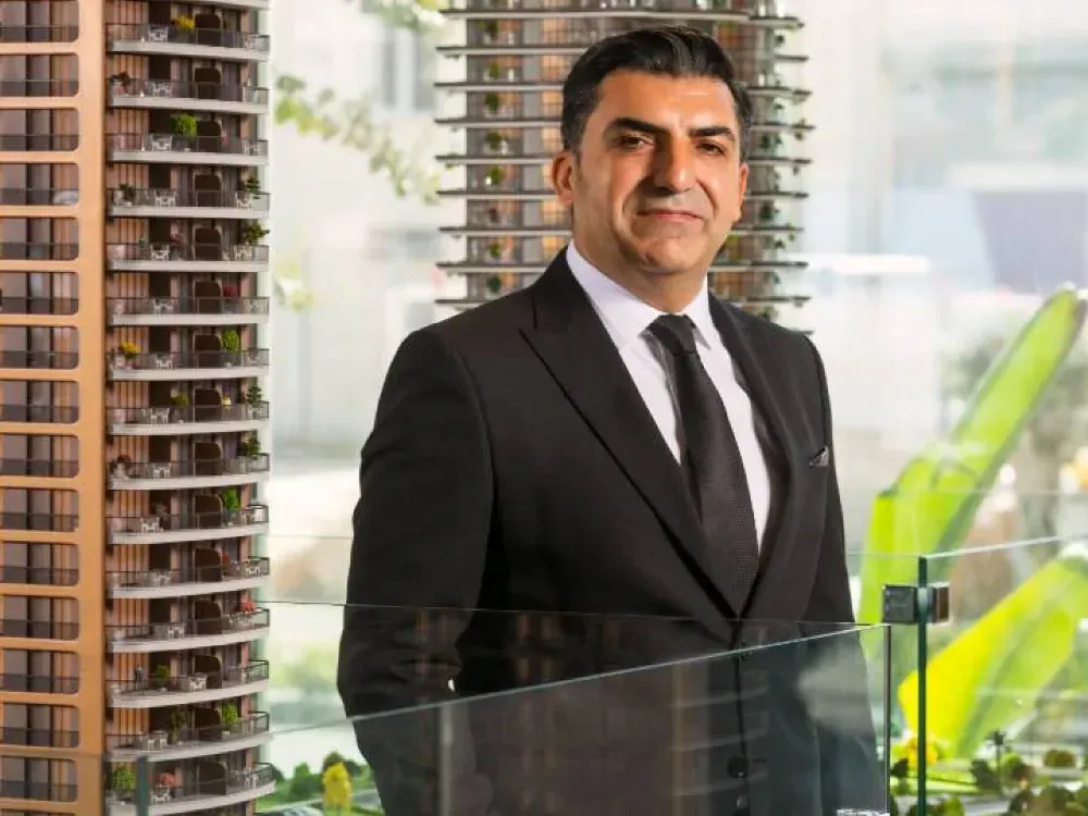 Eğitimci iş insanından İzmir’e yedi milyar TL’lik iki gayrimenkul projesi