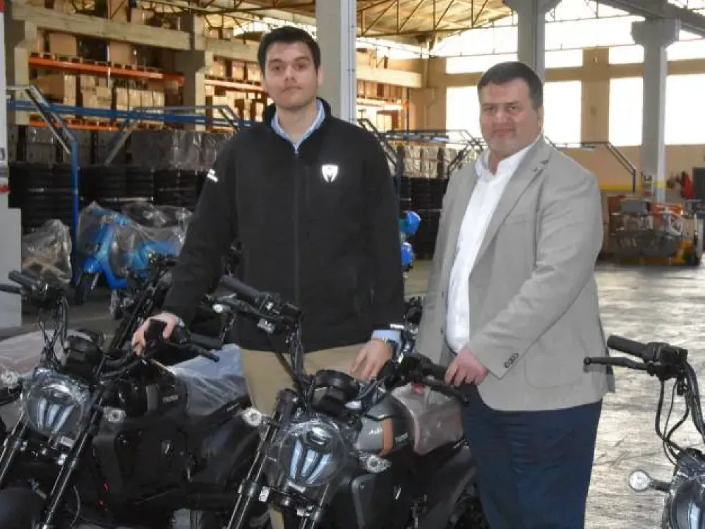 İzmirli genç girişimci Nazilli'de elektrikli motosiklet üretimine başladı