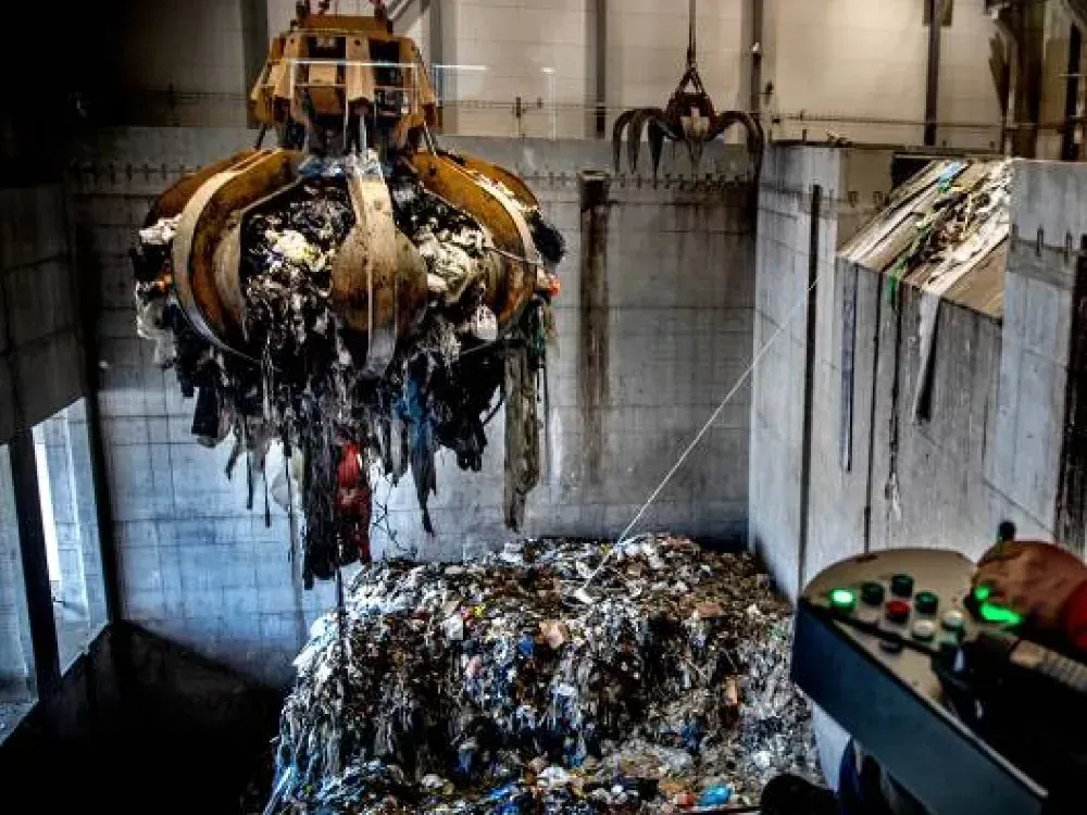 Çöp dağlarına çözüm: ‘İzmir’e 10 yakma tesisi şart!’