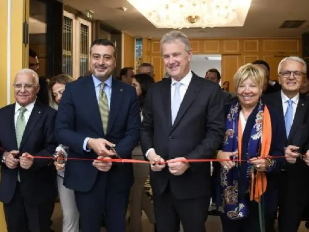 İletişim Yüzyılında Kentlerin Hikayesi Fotoğraf Sergisi açıldı