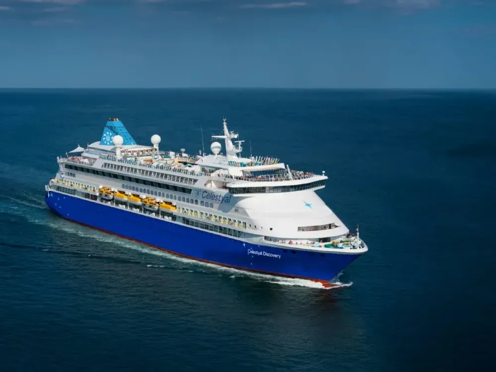 Kuşadası’nın beklediği gemiler Hürmüz’den geçti