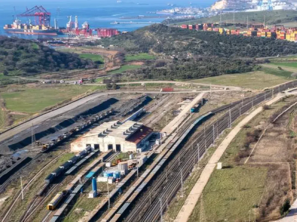 İzmir'in lojistiğinde ‘büyük’ ayrılık: Sektörün iki önemli ismi yolları ayırdı